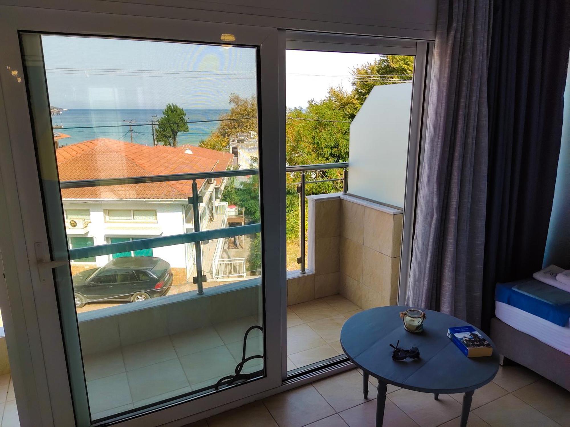Celeste Deluxe Apartments Skala Potamia  Bagian luar foto