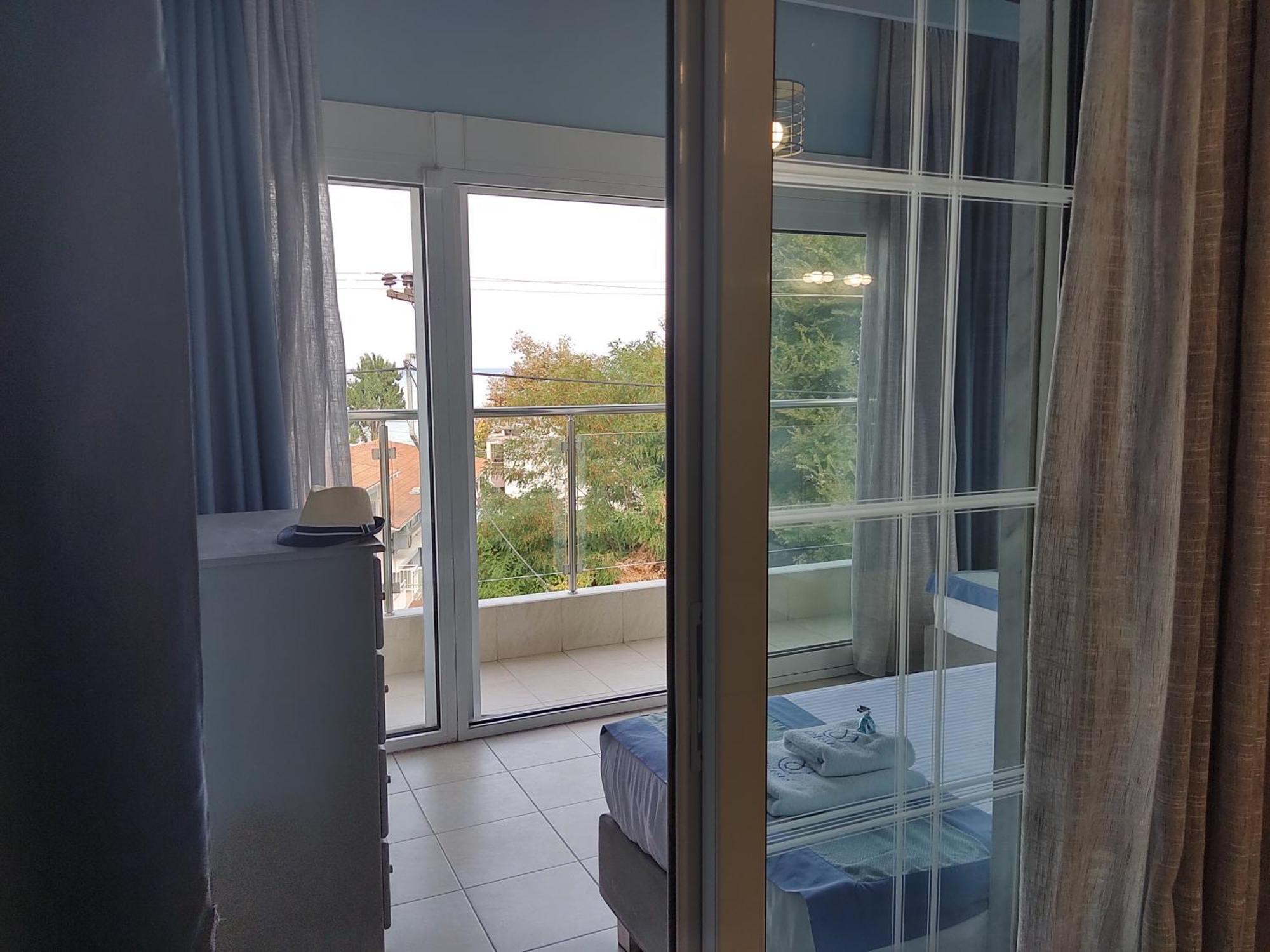 Celeste Deluxe Apartments Skala Potamia  Ruang foto
